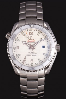 Omega James Bond Skyfall Watch with White Dial and White Bezel om231 621383 Omega Replica Seamaster
